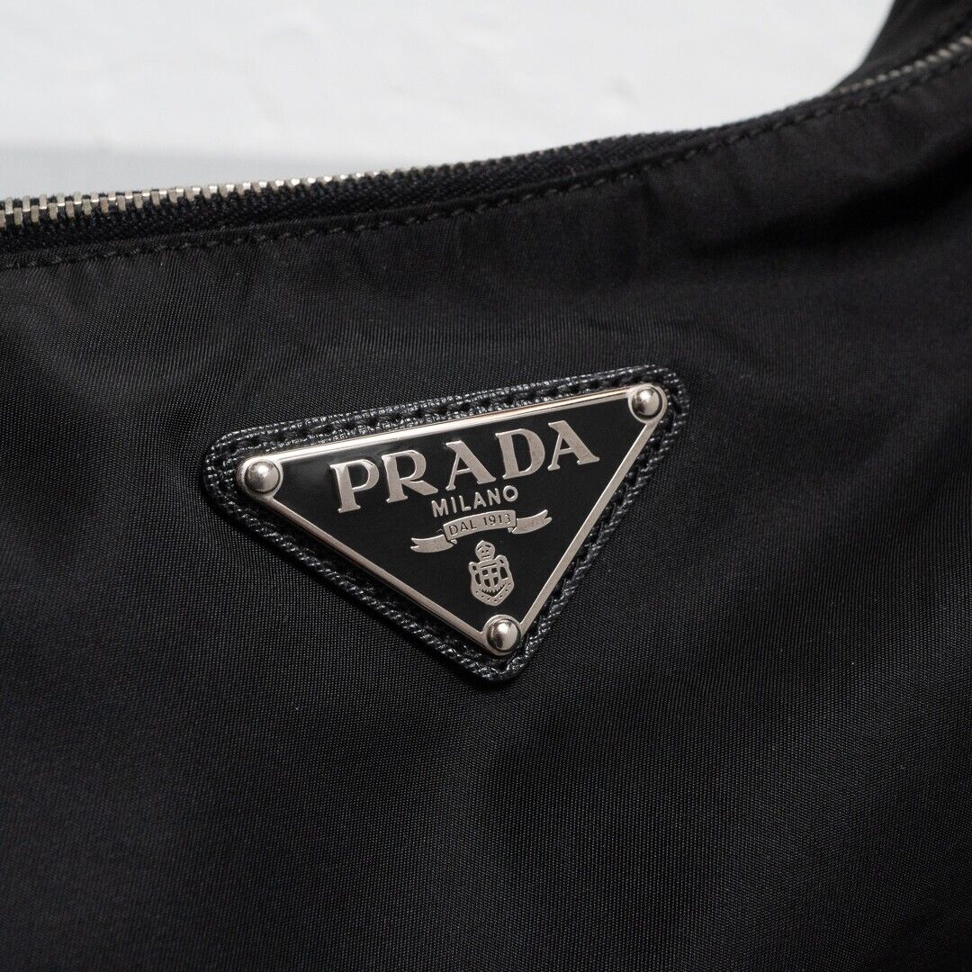 PRADA Vintage Shoulder Bag Black Nylon Saffiano Leather PRADA Vintage Shoulder Bag Black Nylon Saffiano Leather