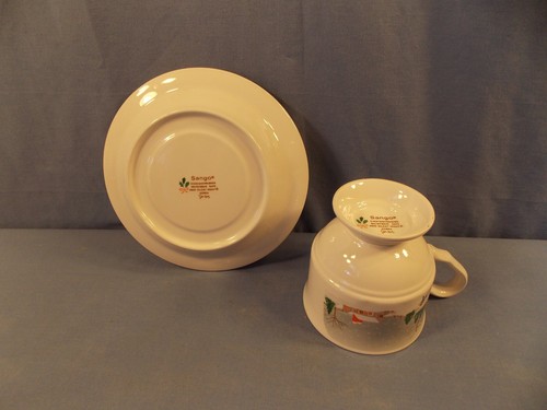 SANGO "Silent Night" 4 Cups & Saucers - Picture 5 of 5