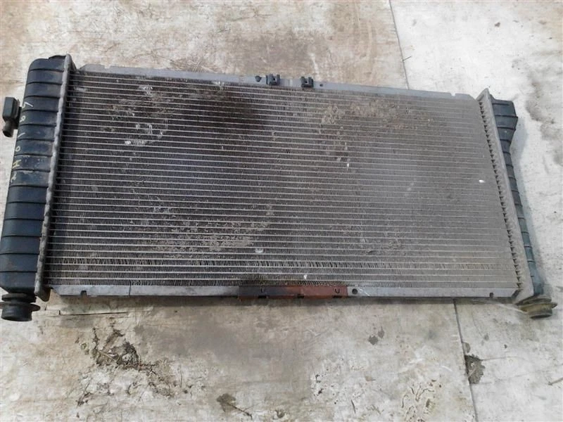 Radiador compatible con 98-01 LUMINA CAR 110710 Foto 4 de 4