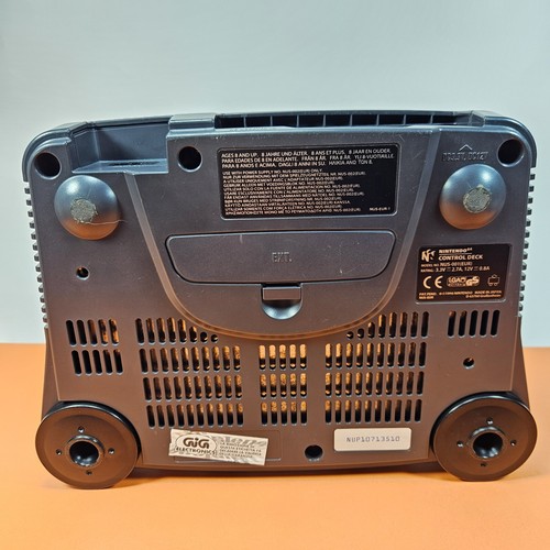 Console NINTENDO 64 Completa Con Controller E Cavi Funzionante N64 PAL GIG - Foto 6 di 10