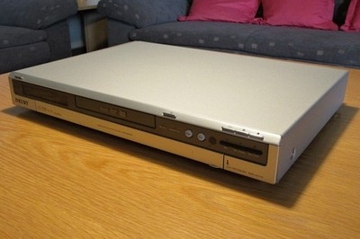 DVD- u. Festplattenrekorder Sony RDR-HX 710/S