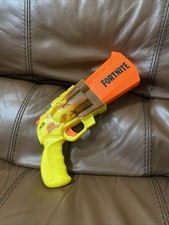 NERF Fortnite Blaster With 4 Darts And Scope