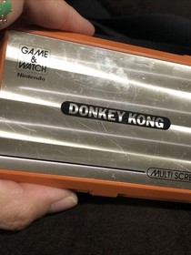 NINTENDO Donkey Kong Game and Watch (DK-52) 1982 WORKING