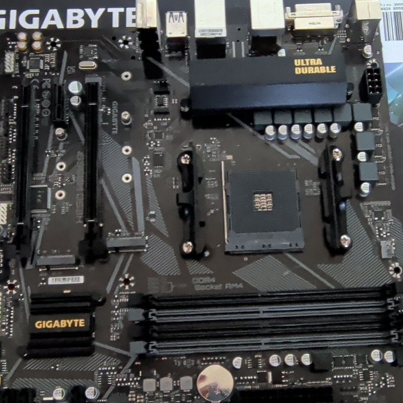 GIGABYTE B550M DS3H B550 AM4 MicroATX DDR4 Gaming Motherboard