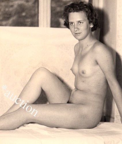 NATÜRLICHE NACKTE ÖSTERREICHERIN * Vintage 30s Foto-AK HÖFINGER Herzogenburg NÖ - Picture 2 of 4