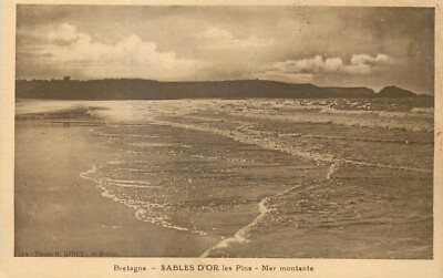 22 GOLDEN SANDS RISING SEA