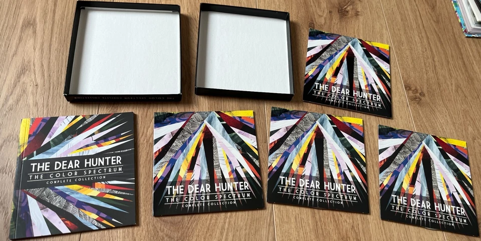 THE DEAR HUNTER - The Color Spectrum LIMITED 4 CD/DVD SET Manchester Orchestra - Bild 2 von 4