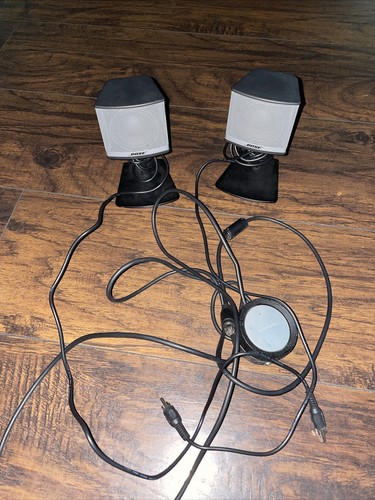 *READ* Bose Companion 3 Series II Speakers & Volume Control Pod 9 Pin Connector - 第 1/3 張圖片