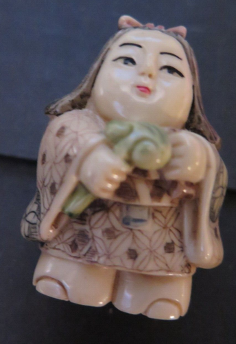 Vintage Japanese Netsuke Figurine  - Picture 11 of 11