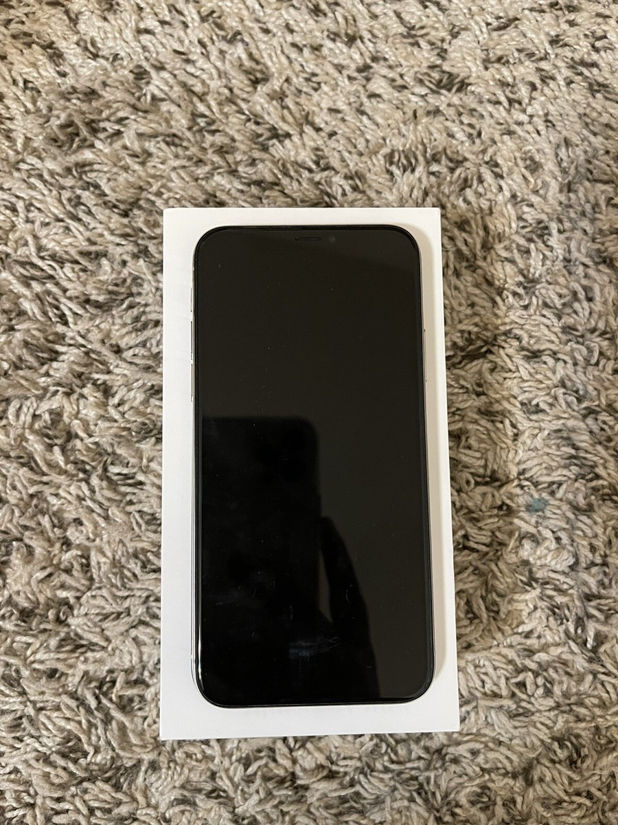 Apple iPhone X - 256GB - Silver (Unlocked) | eBay Apple iPhone X - 256GB - Silver (Unlocked) | eBay