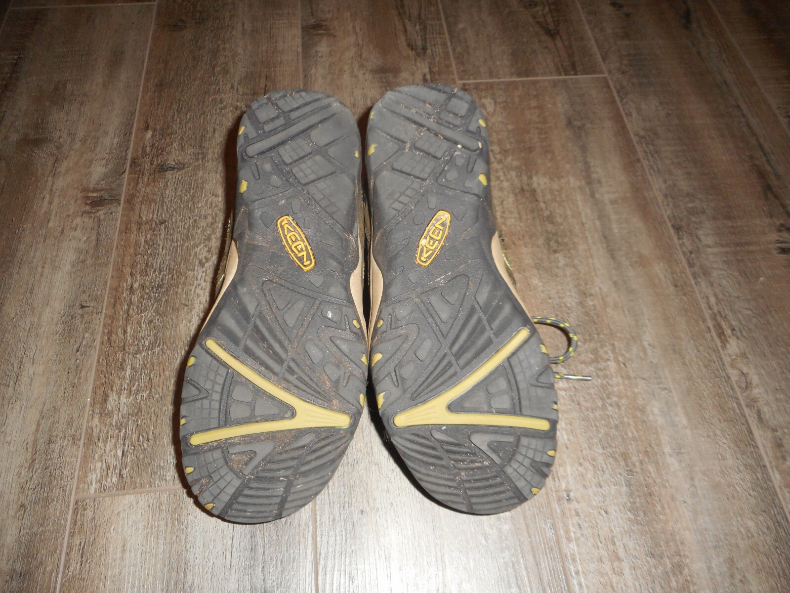 Scarpe da trekking impermeabili da donna Keen taglia 9