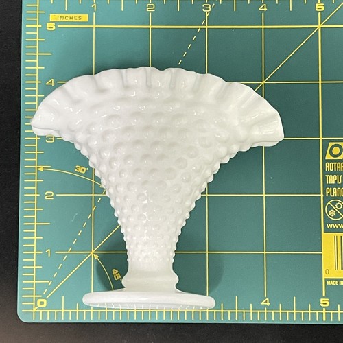 Small Fan Vase 4" Hobnail Crimped Ruffled Rim Fenton White Milk Glass 3953 - Picture 6 of 10