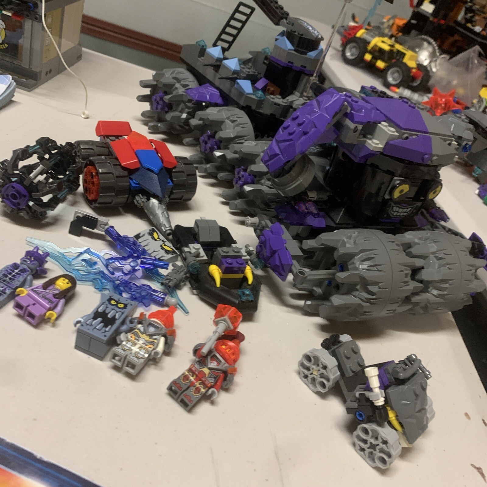 Picture 2 of 18