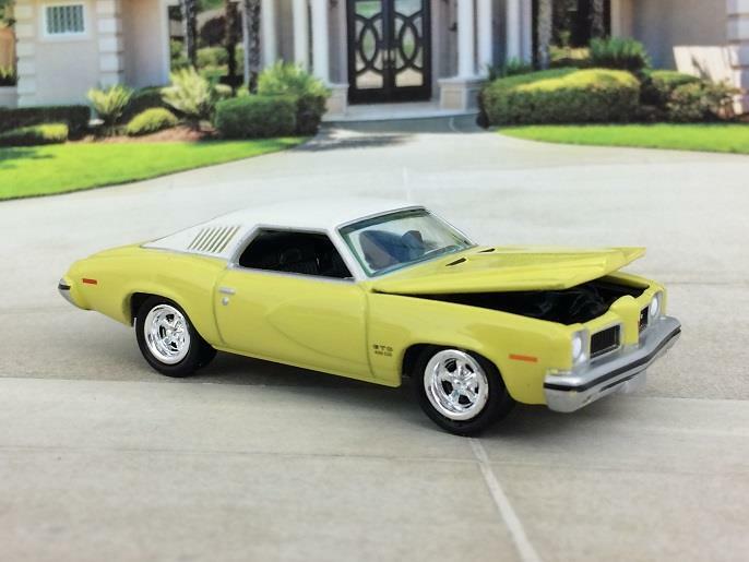 3rd Gen 1973 Pontiac GTO with Ram Air 400 V8 Big Block 1/64 Scale