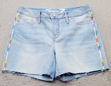 Seven7 Weekend Shorts Womens Size 4 Multi Whiskered Denim Frayed Hem Light Wash