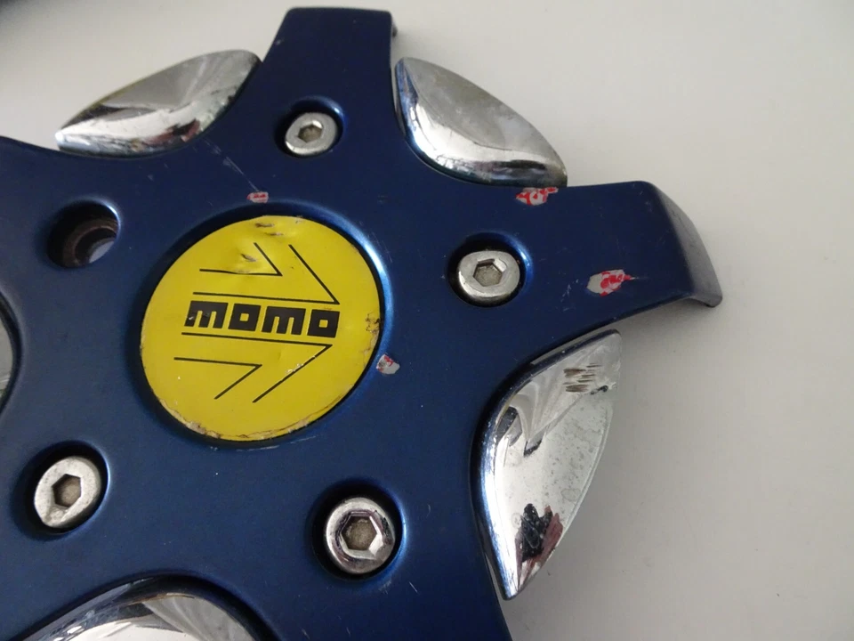Tampa de cubo de roda de liga leve usada compatível com MOMO... - Imagem 2 de 3