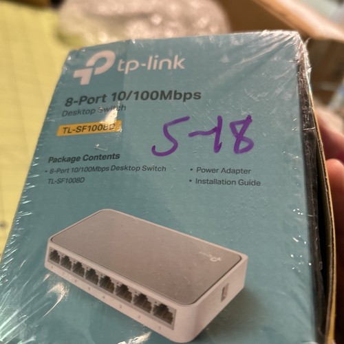 TP-LINK TL-SF1008D 8-Port Desktop Switch 10/100 Mbps Network. NEW - Picture 4 of 5