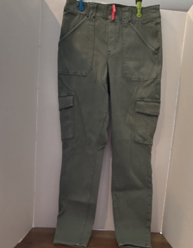 Spanx Women's Green Twill Cargo Pants Straight Leg Zip Closure Cargo Pockets