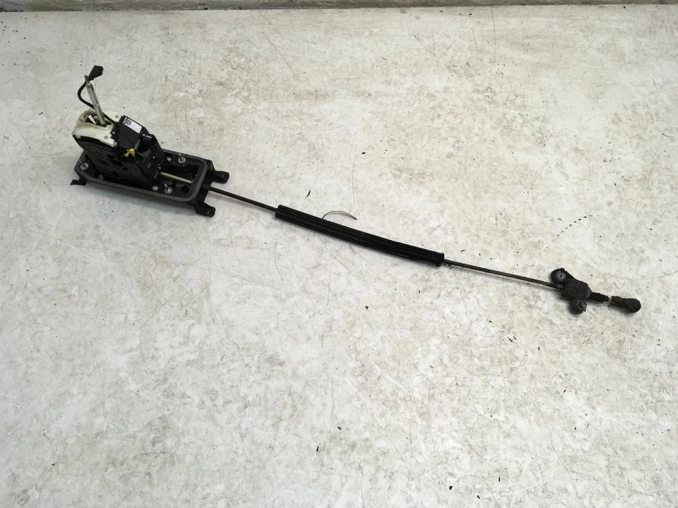 AUDI A3 8V (2013) 7 SPEED S TRONIC GEAR SELECTOR AND LINKAGE 8V - Image 3 of 4