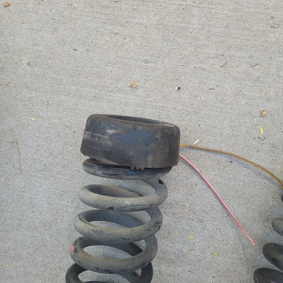 Mercedes Benz 1990 300 E  Used Springs - Image 4 of 4