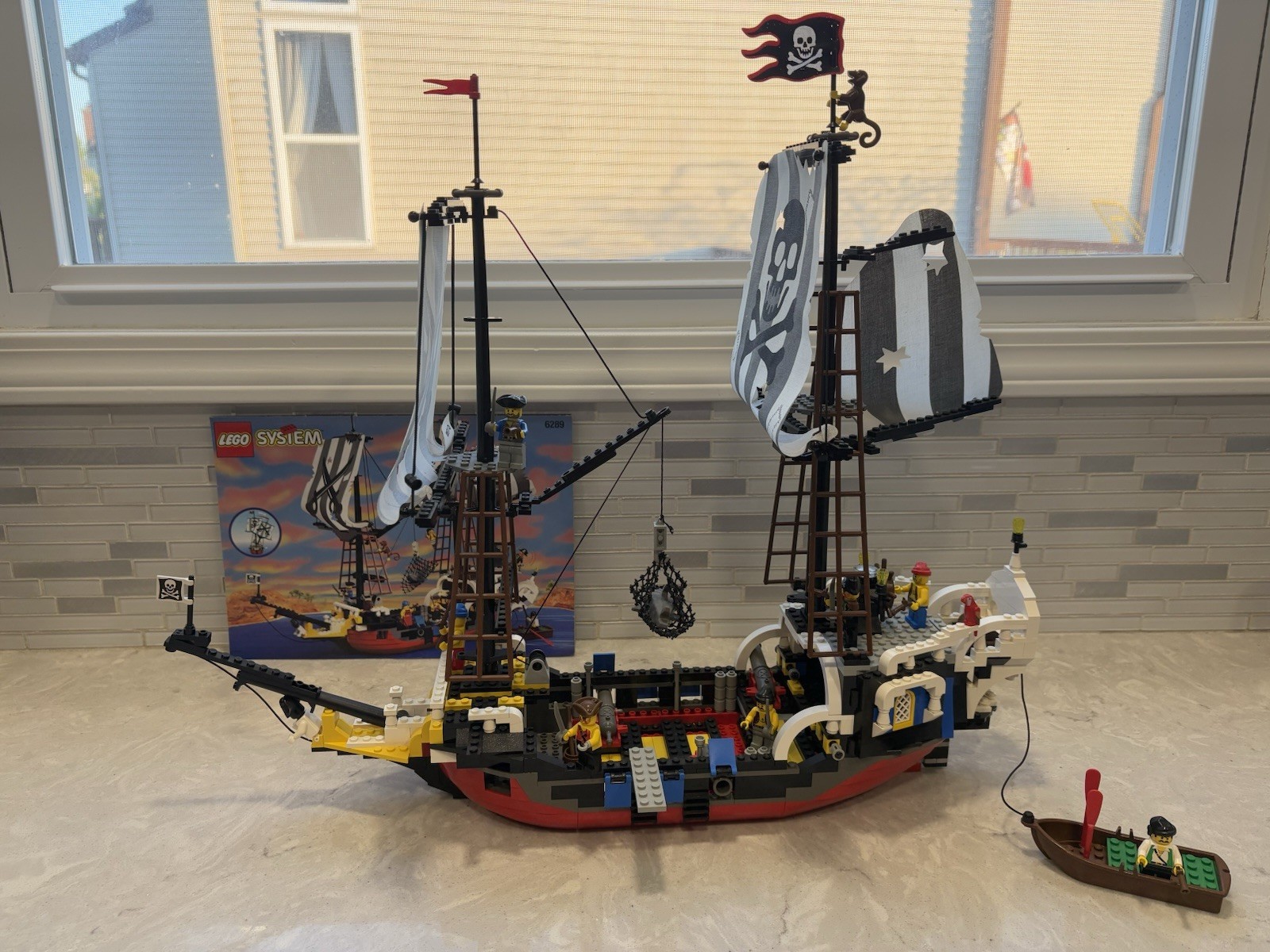 Picture 1 of 24