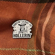 Enamel Pin Owl Hootin Brooch Badge Lapel Funny Country Cowboy Hollerin New