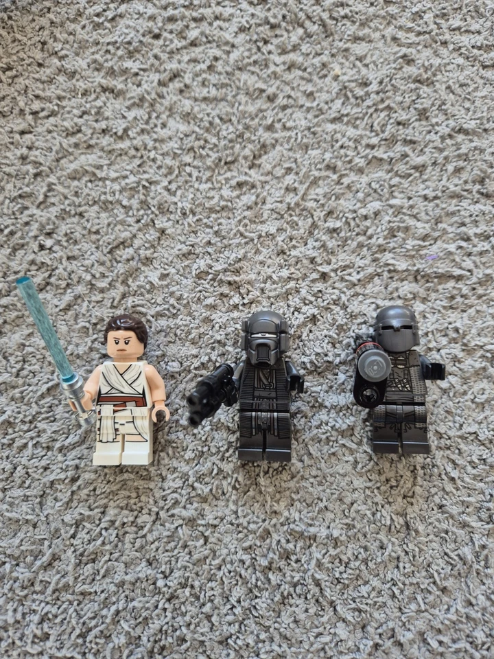 LEGO Star Wars 75284 Knights of Ren Transport Ship, foto 2 di 5