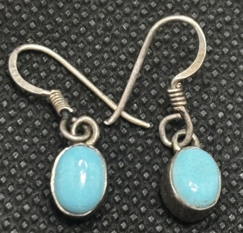 Vintage Sterling Silver Turquoise Dainty Dangle Earrings. Southwestern Style.