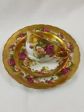 English Royal Chelsea Bone China Tea Cup & Saucer Golden Rose Heavy Gold Brush