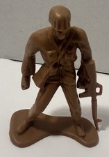 Vtg Large 4" Tan Brown Army Man Soldier Figure Greenbrier International Armed