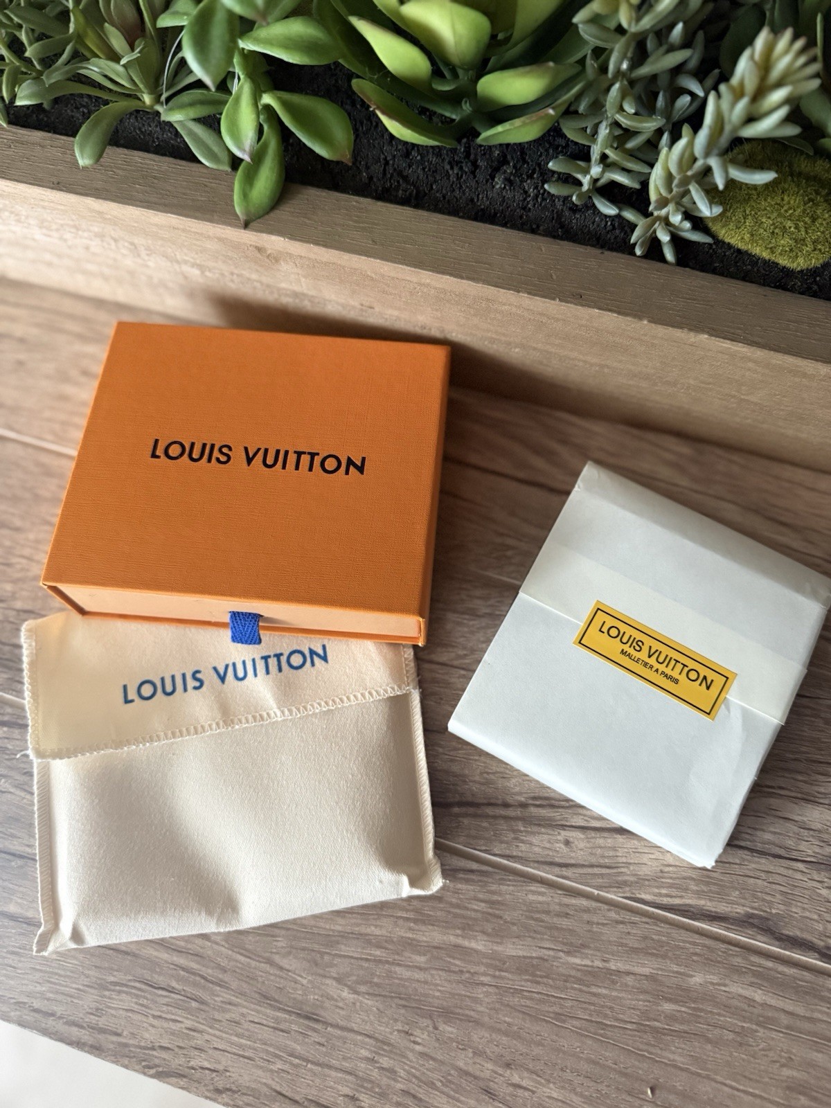 LV Multiple Wallet Black Monogram - image 4