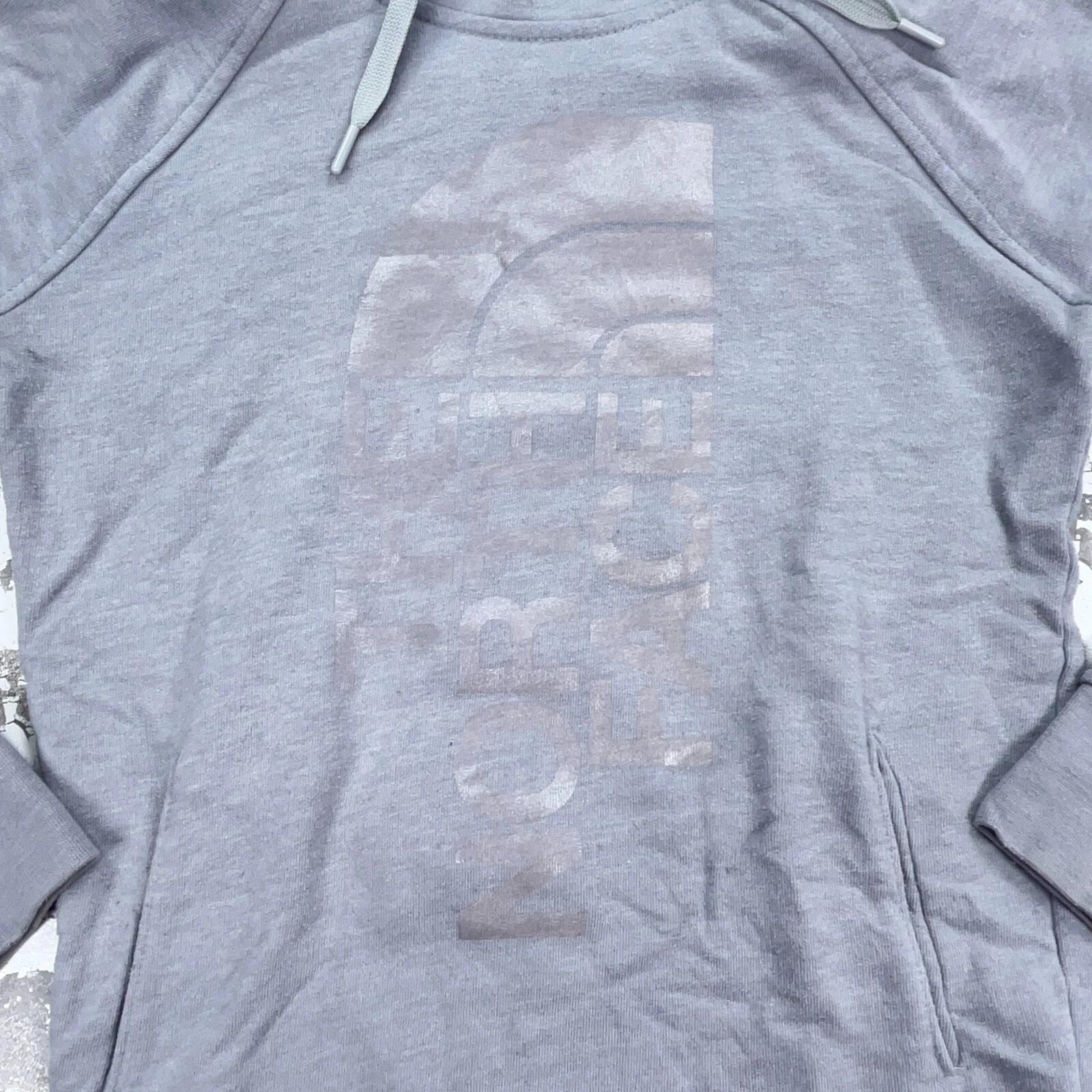 VETEMENTS Felpa con cappuccio North Face donna piccola grigia maglione Spell Out escursionismo donna