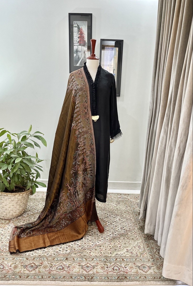 Black  Gold Mughal Barat Pashmina Moonlight  Shawl Size 82x40 Inches View 2