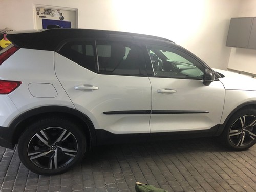 VOLVO XC40 2017 -... Side Protection Mouldings/ Door Protector/ Rubbing Strips - 第 1/5 張圖片