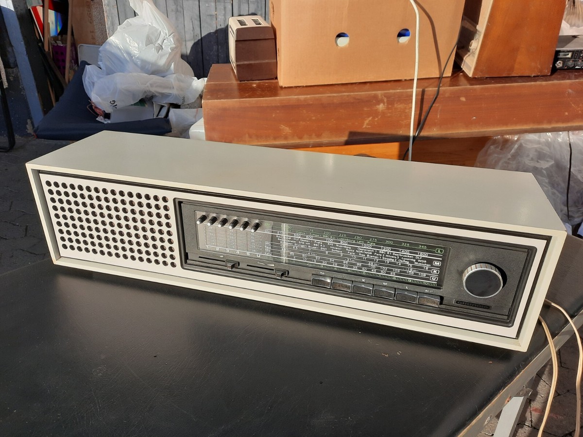 GRUNDIG RF 731 ラジオ Hübsches Grundig Radio RF731, FM/UKW, 220V, VINTAGE