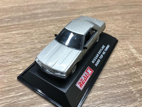 REAL-X - 1/72 - NISSAN SKYLINE TECHO RÍGIDO RS TURBO - Plateado - Mini Coche - FR30 - Imagen 4 de 10
