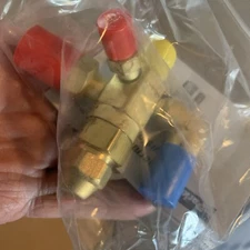 PARKER CE-B flare 3/8" X 1/2" TXV BODY sae ext eq 040500 B17-486 NIB