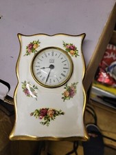 Royal Albert Old Country Roses Kaminuhr