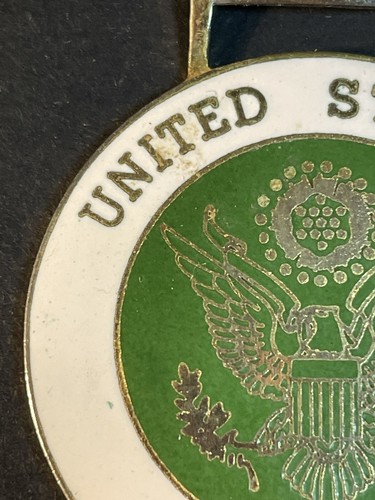 United States Army Watch Fob Enamel On Metal - Chips - Picture 5 of 7