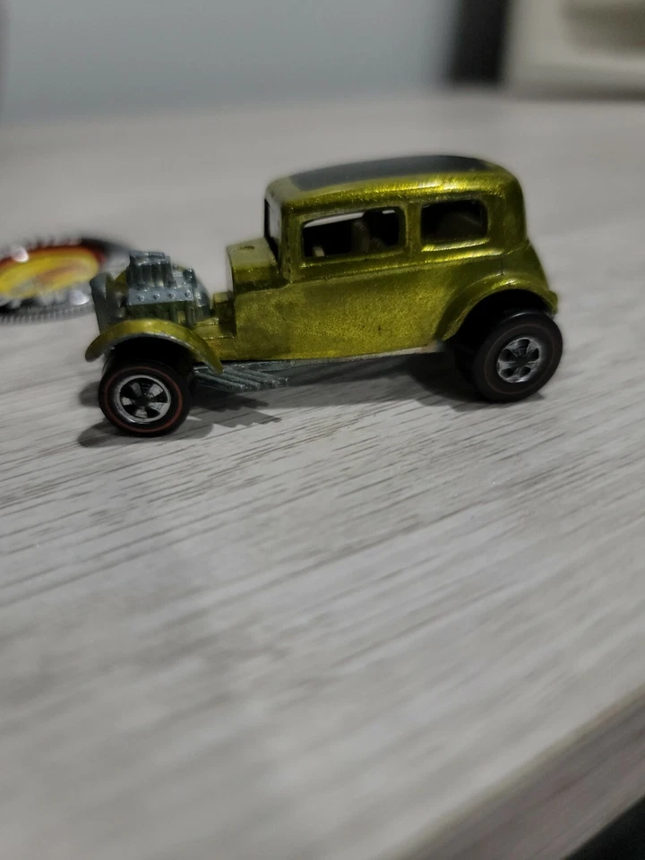 Hot Wheels Vintage Redline 1968 Classic '32 Ford Vicky Lime Original Não Restaurado - Imagem 2 de 4