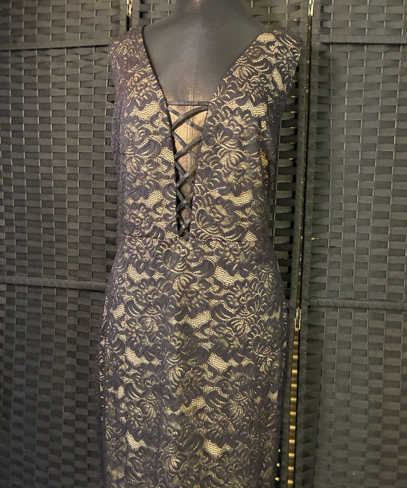 VESTIDO LARGO DE ENCAJE NEGRO GUIPUR 3XL Extra Alto Bodycon Goth Mermaid Hollywood Drag Foto 2 de 4