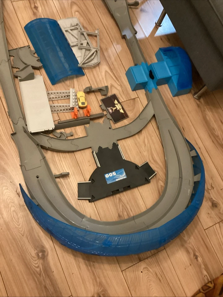 Disney Cars Florida 500 Track Speedway playset - Image 3 of 4