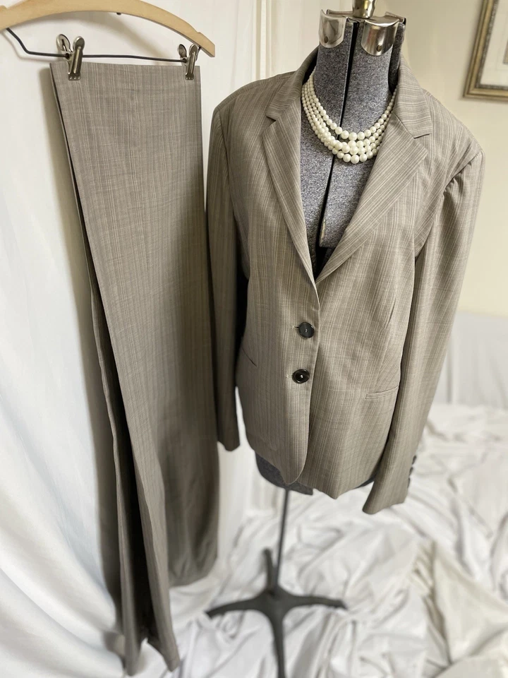 Terno Calça Zanella Feito na Itália Tamanho 14 Conjunto de Duas Peças Lã Leve LUXO EXCELENTE - Imagem 3 de 4