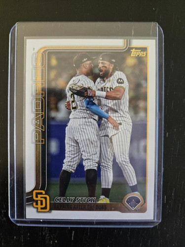 Xander Bogaerts [Gold] #389 2025 Topps Series 2 card