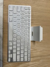 APPLE IPAD Keyboard Dock A1359