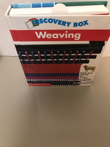 WEAVING - A Discovery Box by Scholastic