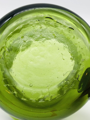 Mundgeblasene grüne Kunstglas kleine Krug Vase - Bild 5 von 5