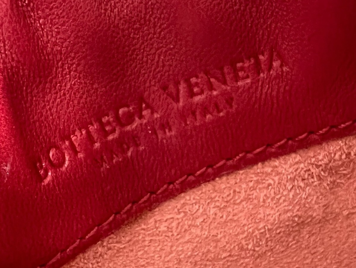 【送料&関税込】Bottega Veneta Tiziano Red Nappa Leather And Bottega Veneta Burgundy Intrecciato Woven Nappa Leather