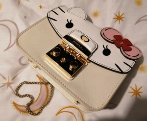 hello kitty clutch purse