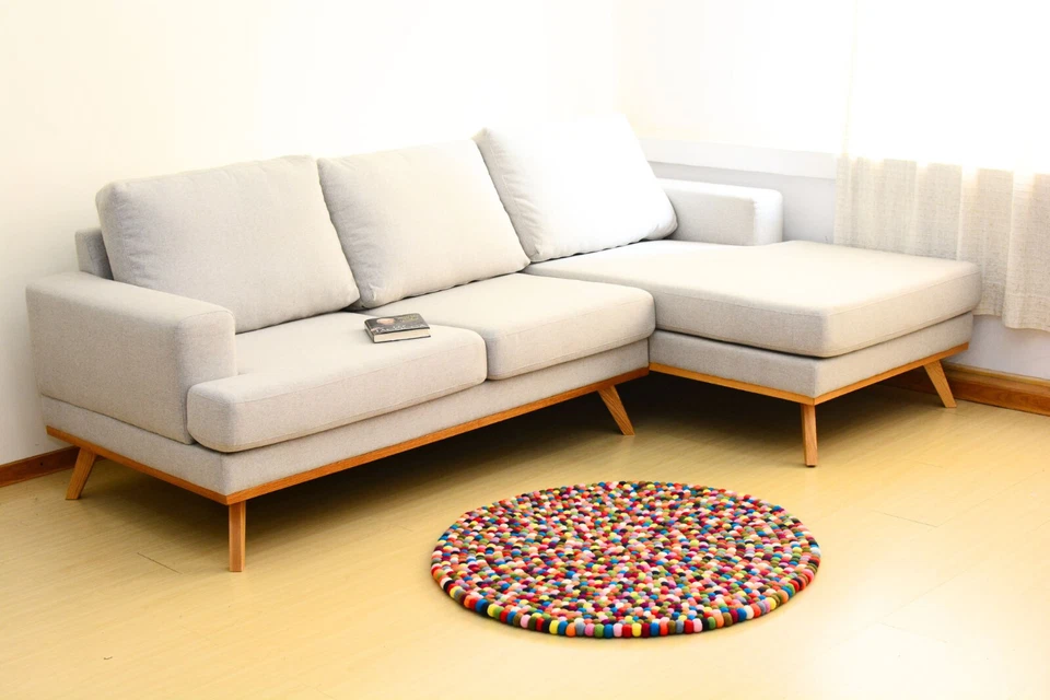 Handmade Round Wool Felt Rug – Eco-Friendly Mat – Natural Wool Area Rug Foto 4 de 4